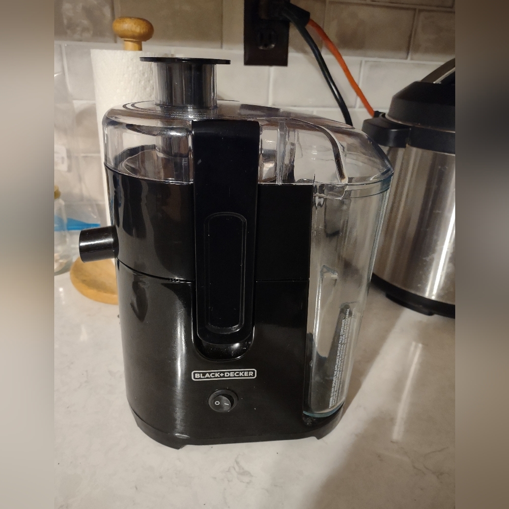 Black & Decker Black Juice Extractor